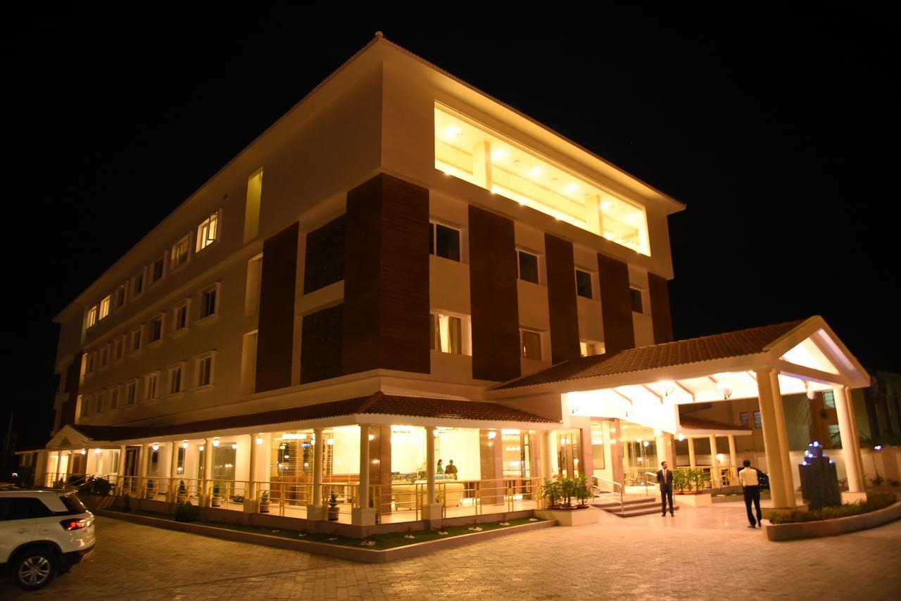 Hotel Aadrika Chikmagalūr Exterior foto